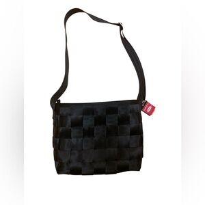 Harvey's Seatbelt Large Messenger Bag black pristine condition like new
